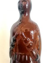 Bouteille anthropomorphe femme costume traditionnel