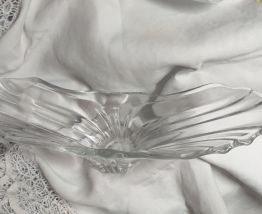 JOLIE COUPE A FRUIT EN CRISTAL ART DECO