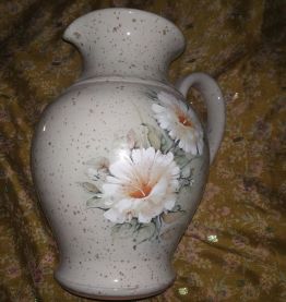 Poterie de Vallauris signee