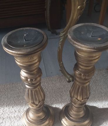 bougeoir en bois doré