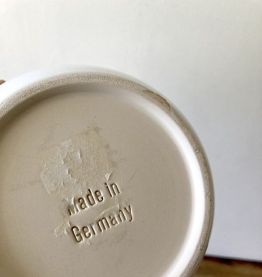 Petit pot blanc