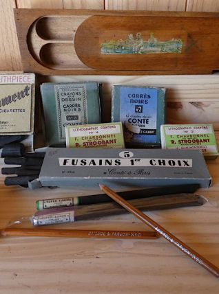 Lot vintage de fusains, crayons lithographiques