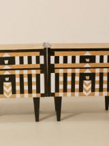Paire de table de chevet relookée porte battantes année 60. 