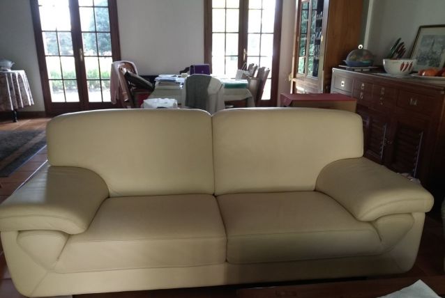 Canapé 2,5 places cuir beige