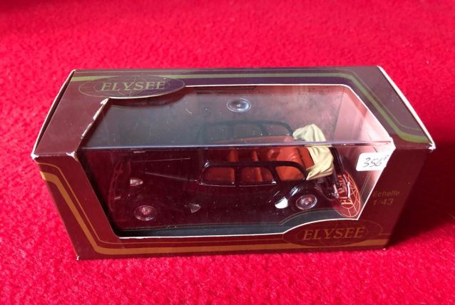 Citroën Traction 15 Familial Découvrable (1954)  1/43