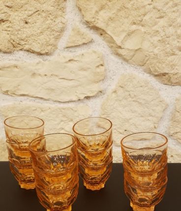 12 petits verres rétro pied étoile en verre rose