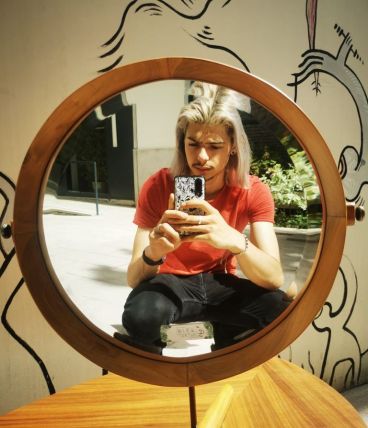 Miroir sur pied 