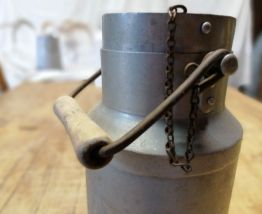 Ancien pot à lait aluminium