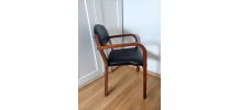 Fauteuils vintage style scandinave 60s en bois et similicuir