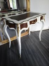 Bureau patiné style Louis XV