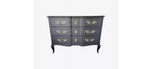 Commode galbée noire style Louis XV