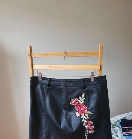 Magnifique jupe similicuir taille 38