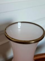 Vase piédouche opaline et métal doré Charles X 