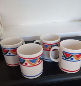 Tasses. MOBIL
