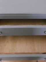 COMMODE 