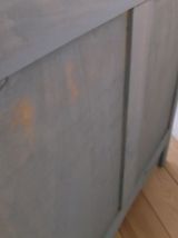 COMMODE 