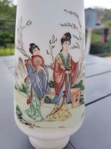 VASE JAPONAIS OPALINE BLANCHE SIGNE DANS TEXTE 1950 VINTAGE