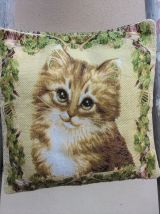 Paire de housses de coussin tapissier (chaton)