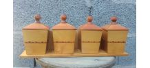 Etagère murale et ses 4 pots à épices en bois 