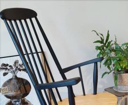 Rocking chair