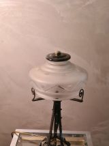lampe  art deco   33x15  tres belle patine  et abat jour  en