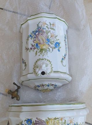 Fontaine murale poterie 
