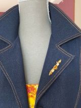 Broche intemporelle romantique années 80