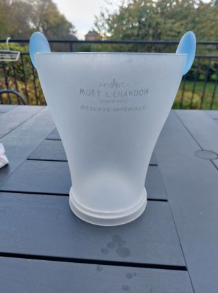 SEAU A CHAMPAGNE MOET ET CHANDON RESERVE IMPERIALE VINTAGE