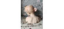 buste jeune fille en plâtre