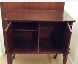 Petit MEUBLE DE RANGEMENT VINTAGE SUR ROULETTES