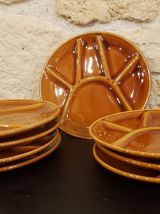 8 assiettes Fondue Vintage En Barbotine Niderviller D 21,5 C
