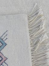 Vintage Tapis berbère  Marocain tissé à la main 