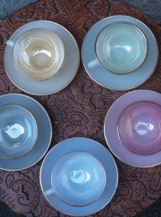lot 5 tasses + coupelles ARCOPAL