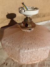 Ancien lustre en verre rose 