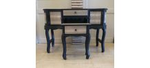 Petit bureau avec son tabouret. Noir et et imprimé serpent c