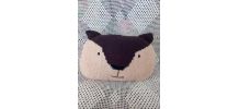 Doudou ours tricoté à la main avec de la laine douce