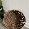 Grand panier torsadé en osier ancien