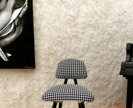 Lot de 2 chaises tissu pied de coq entièrement refaites 