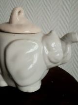 Théière vintage éléphant en céramique