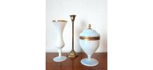 Bonbonnière et vase en opaline Charles X métal doré