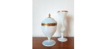 Bonbonnière et vase en opaline Charles X métal doré