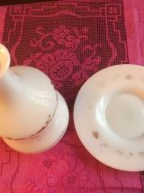 Carafe de nuit et sa soucoupe en opaline