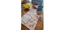 Chemin de table et ses 2 serviettes 