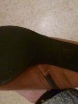 BOTTES HAUTES EN CUIR FIN COULEUR FAUVE T40 jamais portées