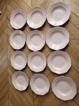 12 assiettes St Amand 1950