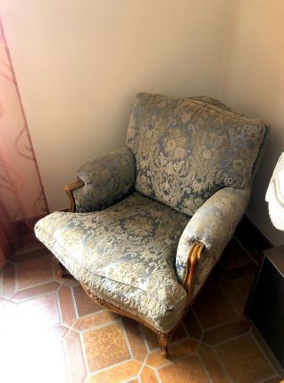 Fauteuils en velours de Gênes et Merisier style régence