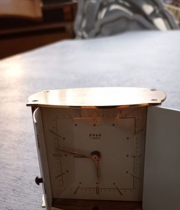 Petit réveil mécanique années 50/60