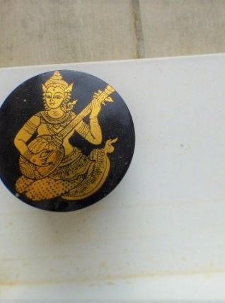 boîte (pilulier) Thaïlande laque noire et or 
