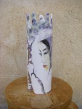 Vase revisité par un artiste.