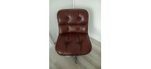 FAUTEUILS CHARLES POLLOCK ET REPOSE PIEDS